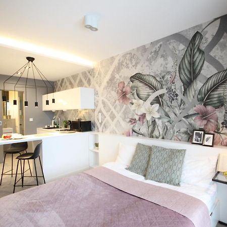 Viva Green & Natur Apt Close To Vistula River - By Homelike Krakow Bagian luar foto